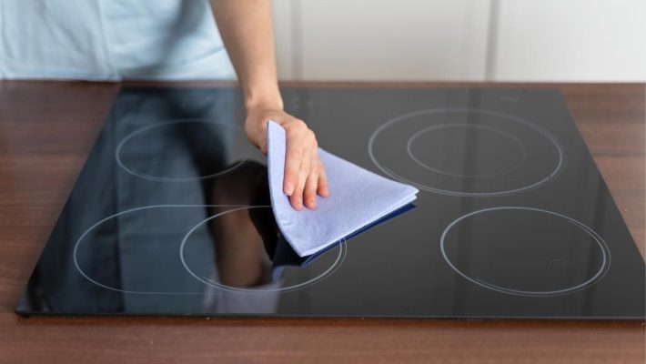 Hướng dẫn vệ sinh bếp từ đúng cách